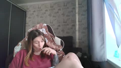 liliawoolf online show from 04.19.26