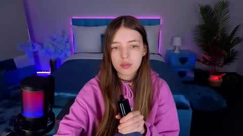 Lili Bakery online show from 11.18.25