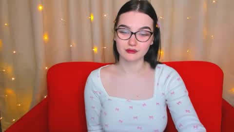 Snapshot of lilibethxx chatting on 12.24.24 lilibethxx online show from 12.24.24