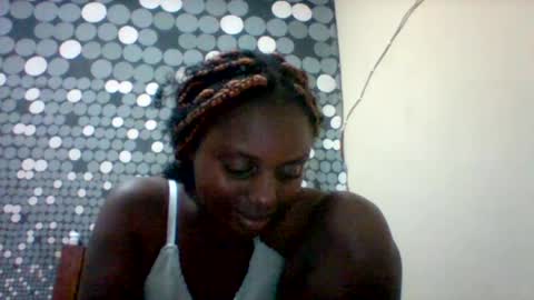 Snapshot of liligal chatting on 06.16.26 liligal online show from 06.16.26