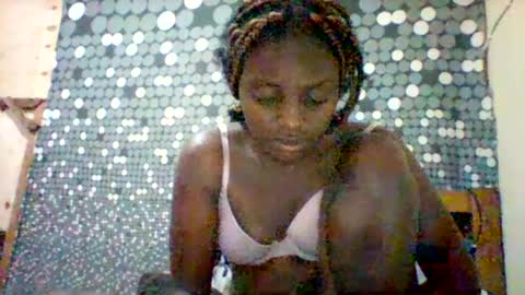 Snapshot of liligal chatting on 06.24.26 liligal online show from 06.24.26