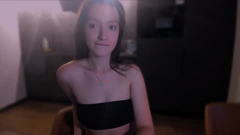 Snapshot of lililaluna chatting on 12.10.24 ... online show from 12.10.24