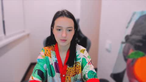 Snapshot of lililaluna chatting on 01.13.25 ... online show from 01.13.25