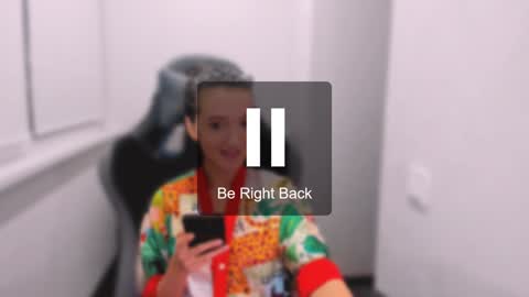 Snapshot of lililaluna chatting on 01.27.25 ... online show from 01.27.25