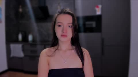 Snapshot of lililaluna chatting on 02.14.25 ... online show from 02.14.25