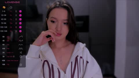 Snapshot of lililaluna chatting on 09.14.25 ... online show from 09.14.25