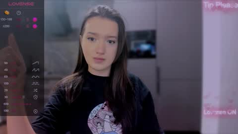 Snapshot of lililaluna chatting on 09.29.25 ... online show from 09.29.25