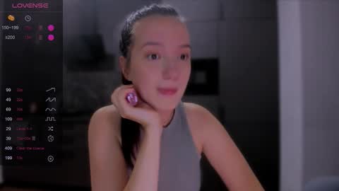 Snapshot of lililaluna chatting on 10.04.25 ... online show from 10.04.25