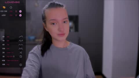 Snapshot of lililaluna chatting on 10.28.25 ... online show from 10.28.25