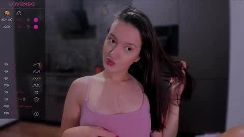 Snapshot of lililaluna chatting on 11.01.25 ... online show from 11.01.25