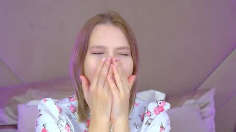 LiliLinn online show from 09.26.25