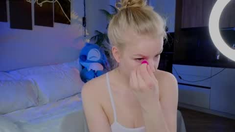 lililok101 online show from 04.17.26