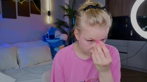 lililok101 online show from 04.21.26