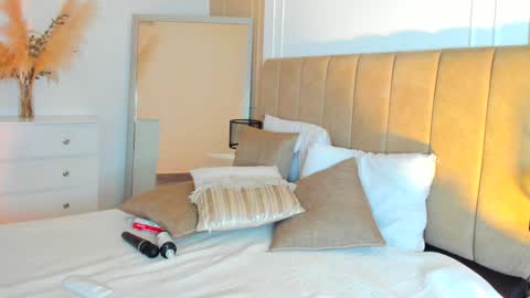 Snapshot of lilipinkette chatting on 01.12.25 Lili online show from 01.12.25