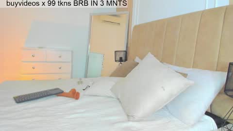 Snapshot of lilipinkette chatting on 03.03.25 Lili online show from 03.03.25