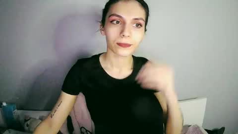 Snapshot of lilirose_x chatting on 01.07.25 lilirose online show from 01.07.25