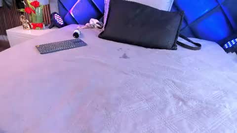 Snapshot of lilit_doll chatting on 06.21.26 lilit online show from 06.21.26