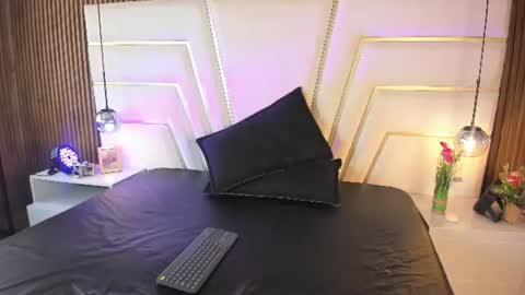 Snapshot of lilit_doll chatting on 07.07.26 lilit online show from 07.07.26