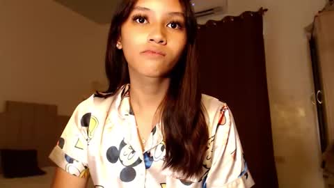 Chloe online show from 10.06.25