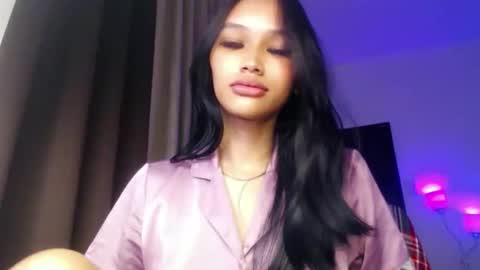 Chloe online show from 04.21.26