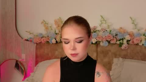 Snapshot of lilith_bonheur chatting on 05.02.26 Lilith Bonheur online show from 05.02.26