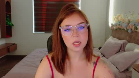 Snapshot of lilith_bonheur chatting on 05.26.26 Lilith Bonheur online show from 05.26.26