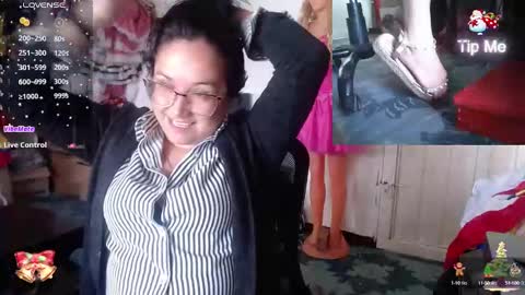 Snapshot of lilith_camp chatting on 12.16.24 Laura lopez online show from 12.16.24