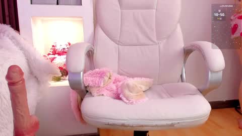 Snapshot of lilith_gray9 chatting on 02.21.25 Lilith Gray online show from 02.21.25