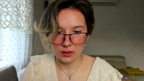 Snapshot of lilith_lutherlow chatting on 07.23.26 lilith online show from 07.23.26