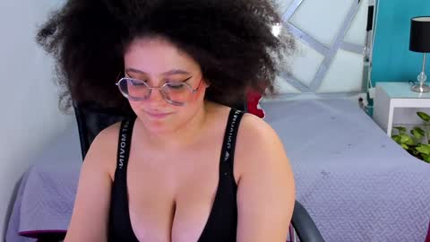 Snapshot of lilith_mesa chatting on 12.20.24 Lilith online show from 12.20.24