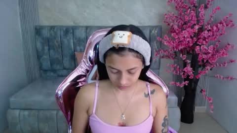 Snapshot of lilith_petit_sub chatting on 01.15.25 Lilith  online show from 01.15.25