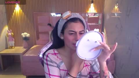 Snapshot of lilith_petit_sub chatting on 02.21.25 Lilith  online show from 02.21.25