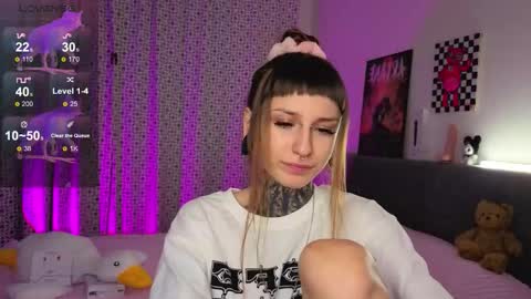 lilith_poison online show from 11.13.25