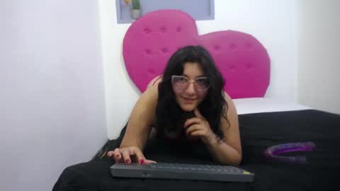 Lilith Smith online show from 04.06.26