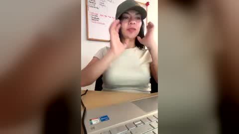 Snapshot of lilith_vanellope chatting on 07.24.26 lilith online show from 07.24.26