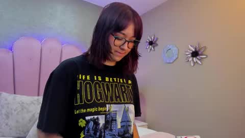 Snapshot of lilithbluum chatting on 03.18.26 LilithBluum online show from 03.18.26