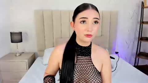 Snapshot of lilithharperr_ chatting on 07.22.26 LILITH online show from 07.22.26