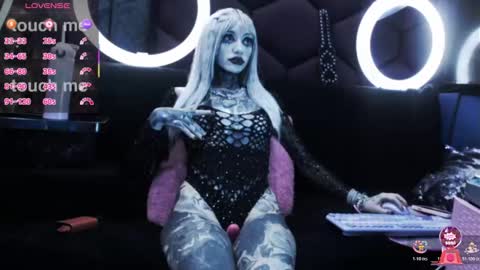 Tifon Mary - Indepent model  online show from 10.18.25