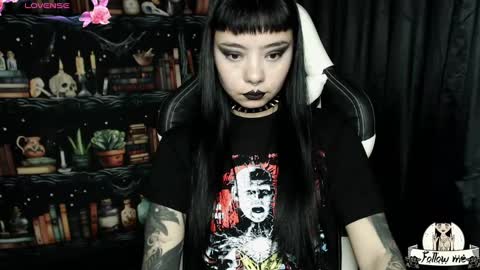 Snapshot of lilithmoon666 chatting on 12.20.24 online show from 12.20.24