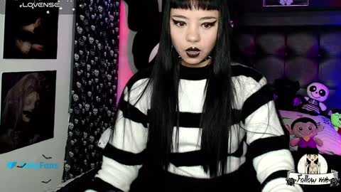 Snapshot of lilithmoon666 chatting on 01.22.25 online show from 01.22.25