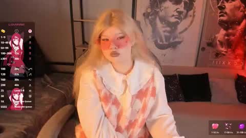 Snapshot of lilithnelson chatting on 09.15.25 LilithNelson online show from 09.15.25