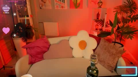 Snapshot of lilithnelson chatting on 10.08.25 LilithNelson online show from 10.08.25