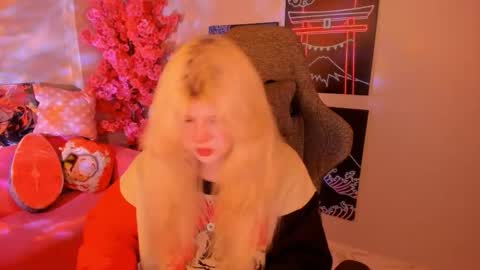 Snapshot of lilithnelson chatting on 10.11.25 LilithNelson online show from 10.11.25