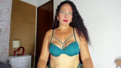 Snapshot of lilithphillis1 chatting on 04.26.26 lilithphillis1 online show from 04.26.26