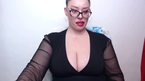 Snapshot of lilithserendipity chatting on 01.23.25 LILITHSERENDIPITY online show from 01.23.25