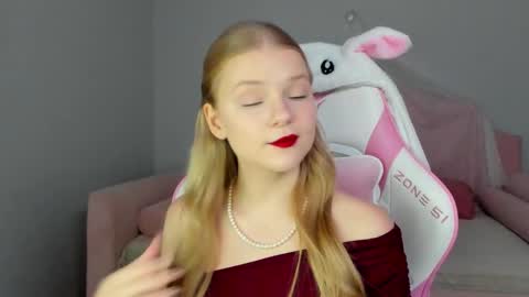 lilitrosen online show from 10.13.25