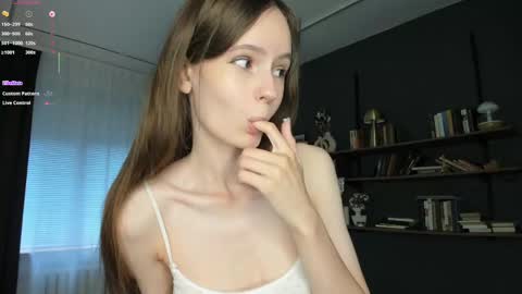 Snapshot of lilkiti chatting on 05.10.26 Kiti online show from 05.10.26