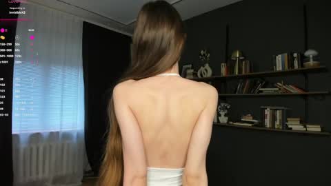 Snapshot of lilkiti chatting on 05.17.26 Kiti online show from 05.17.26