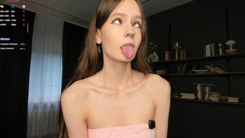 Snapshot of lilkiti chatting on 05.29.26 Kiti online show from 05.29.26