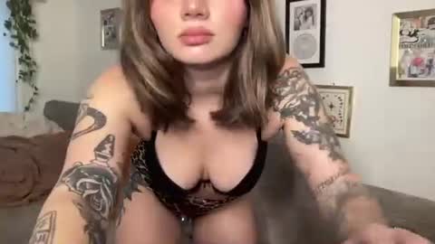 lilldaddysgirl online show from 11.06.25